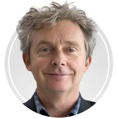 Steve Braunias