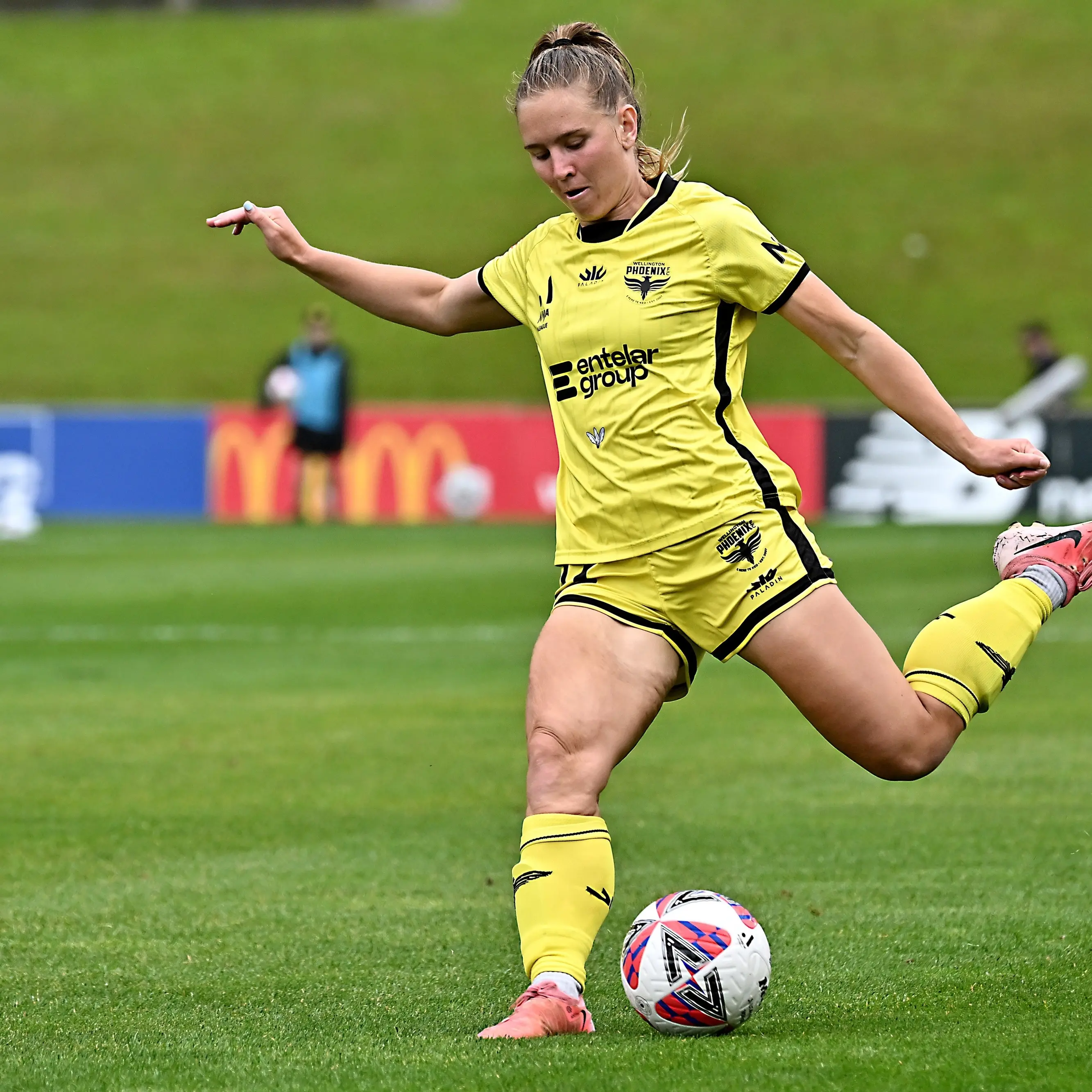 Wall leaves Wellington Phoenix after two seasons