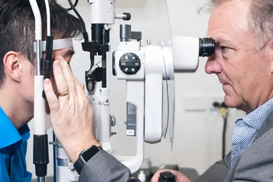 Dr Dean Corbett, BSc, MBChB, FRANZCO. Ophthalmologist, Glaucoma Specialist, Cataract and Vision Correction Surgeon.