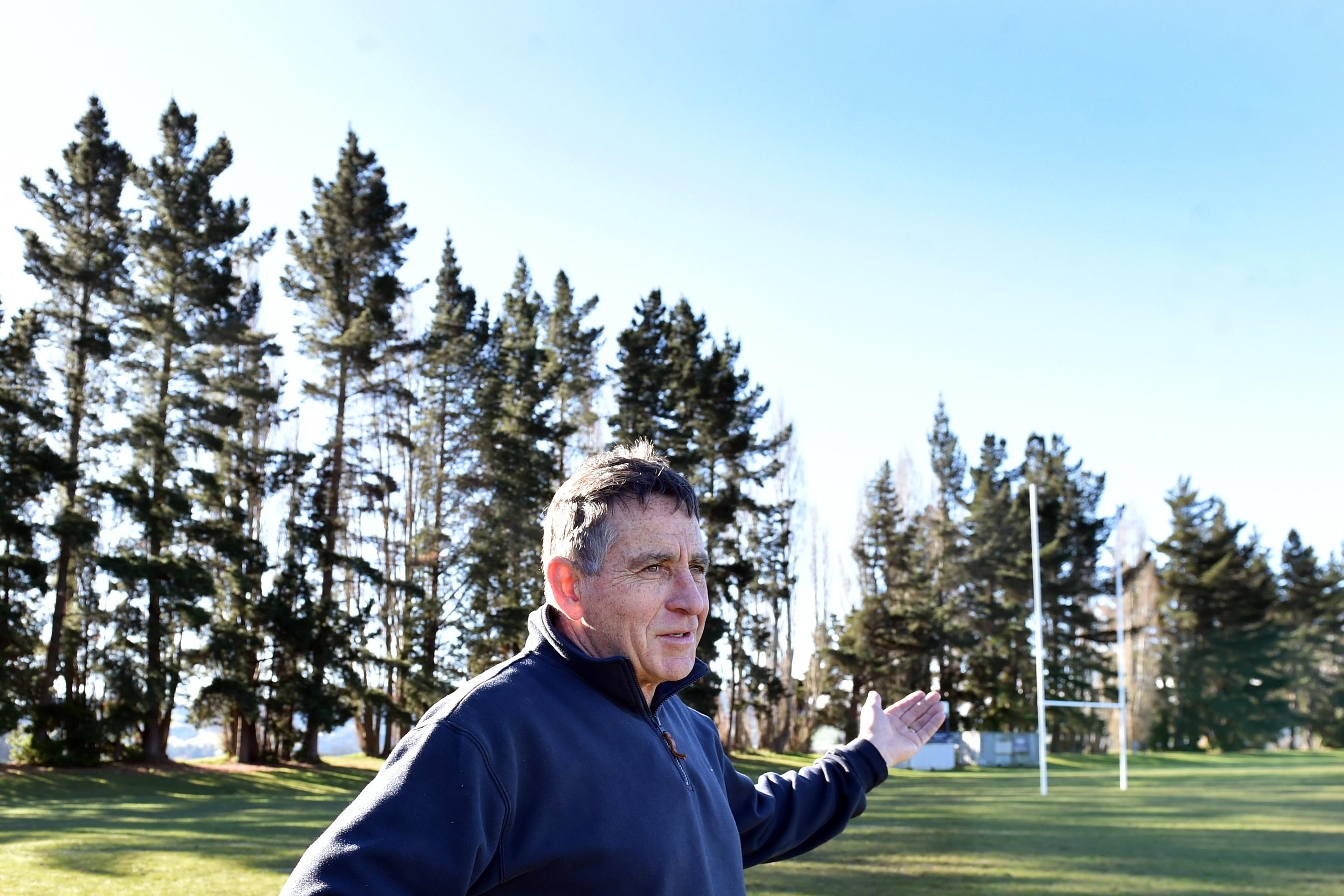 Club wants to clear trees at Peter Johnstone Park
