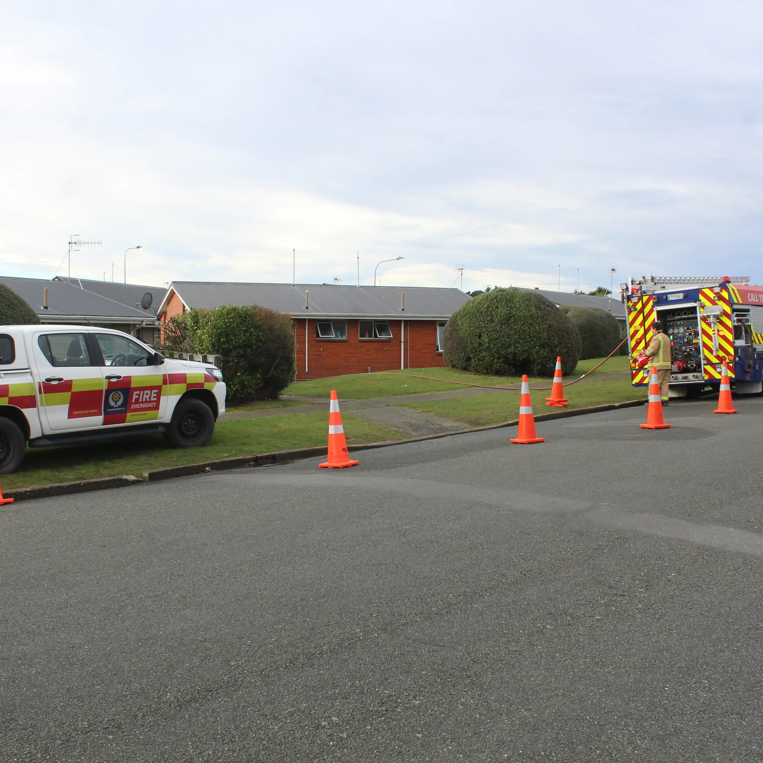 Crews race to Invercargill flat fire