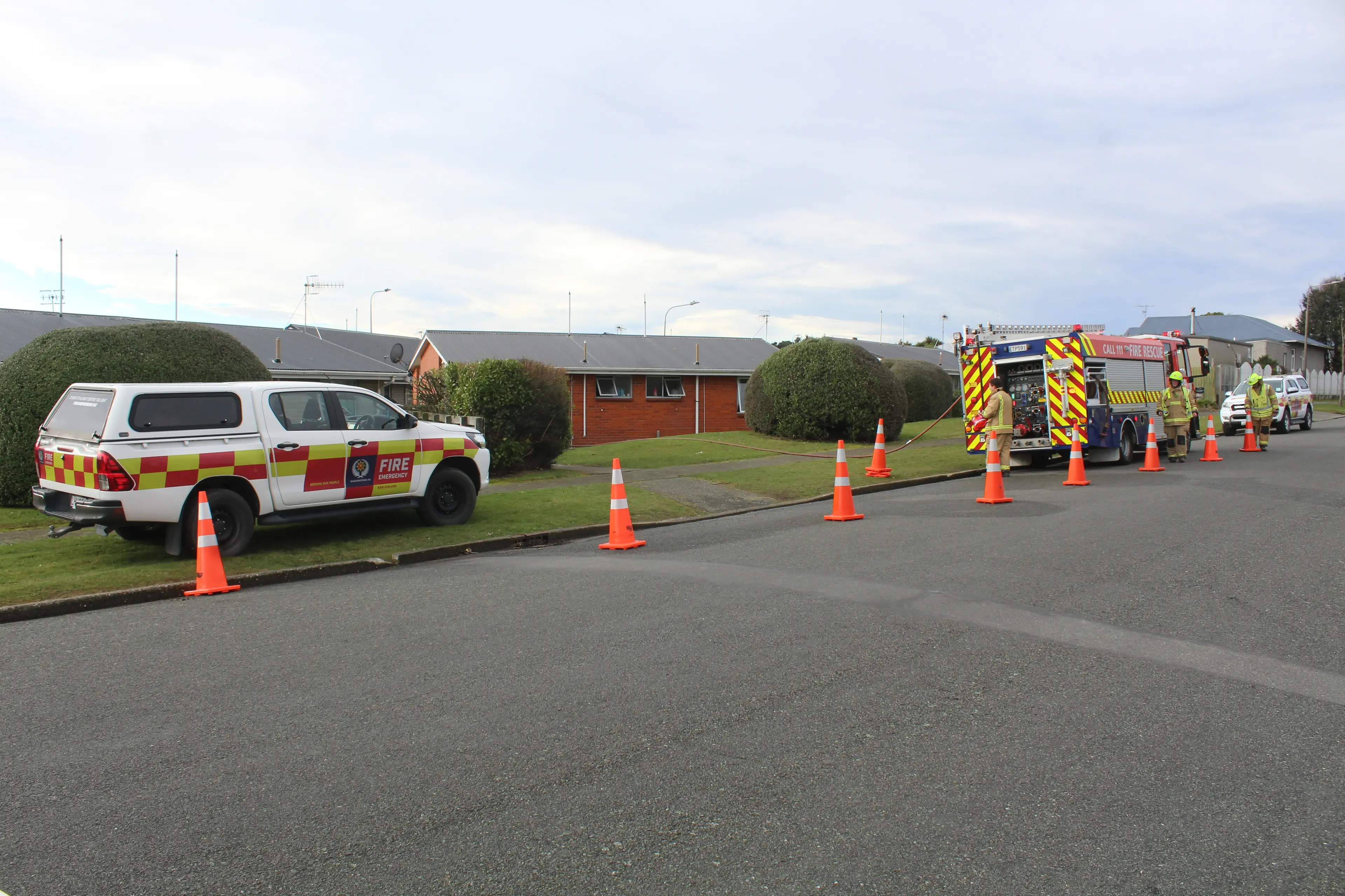 Crews race to Invercargill flat fire
