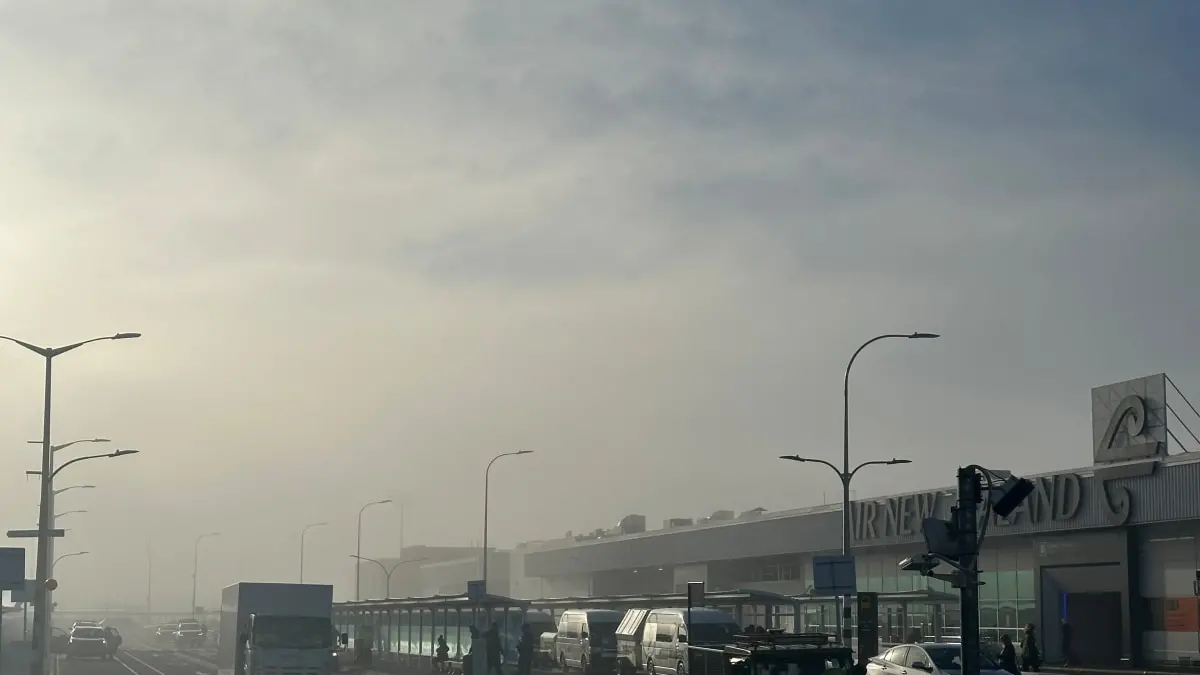 More flights disrupted as fog hits Wellington