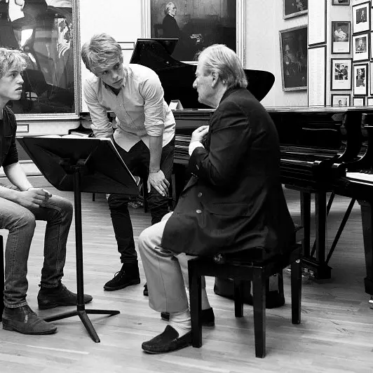 Playing to a live audience what keeps Dutch piano brothers inspired
