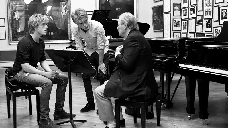 Playing to a live audience what keeps Dutch piano brothers inspired