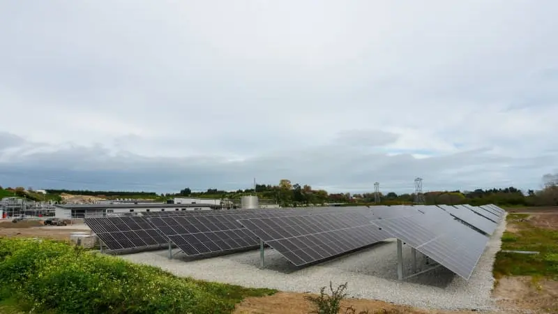 Idea to turn council facilities into solar power generators