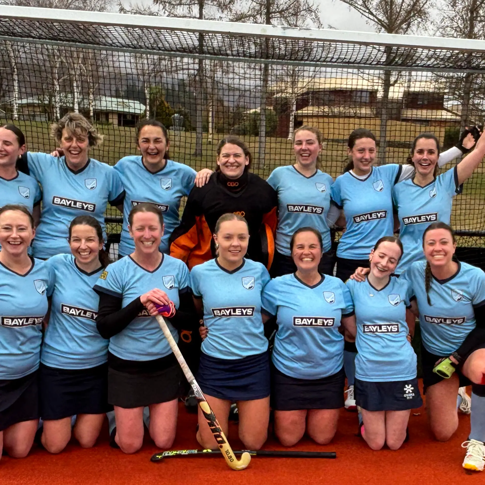 Women’s hockey team lifts CO crown