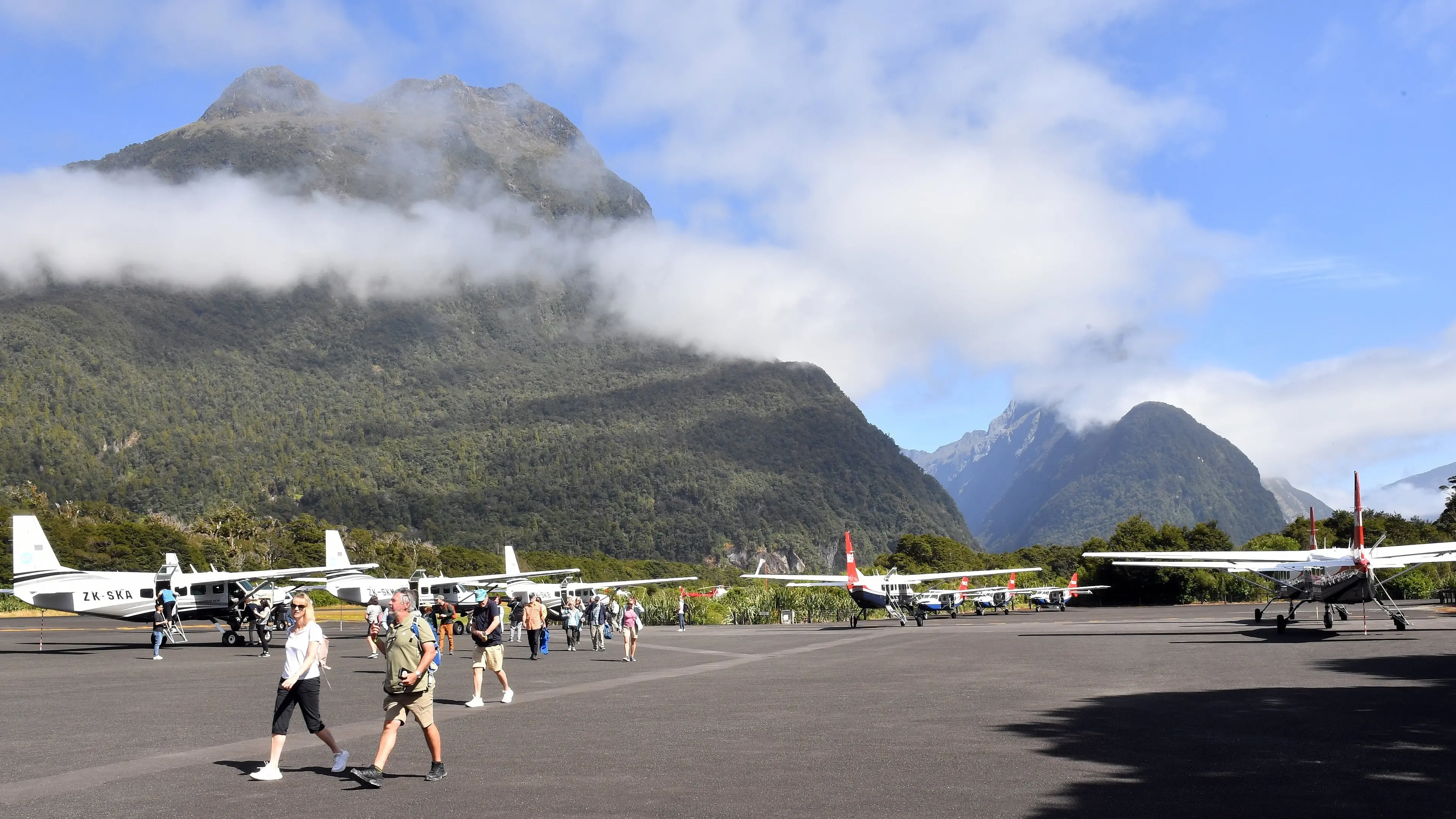 Milford Sound airport to get toilet after a long wait