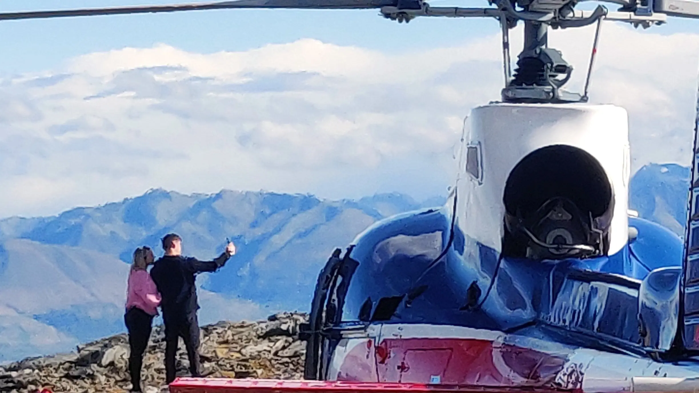 Go-ahead for alcohol on bespoke scenic flights