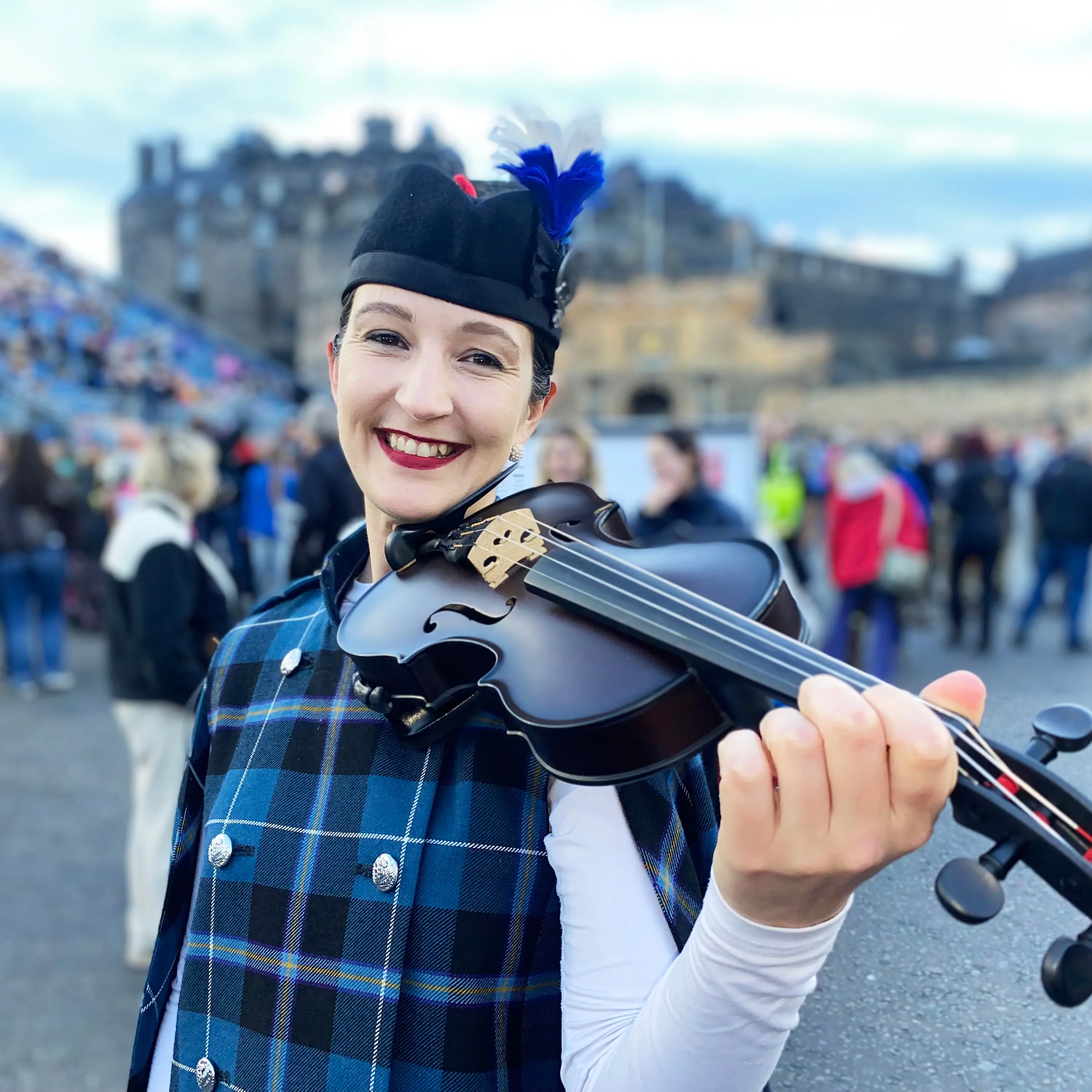 Fiddler makes her Royal entrance