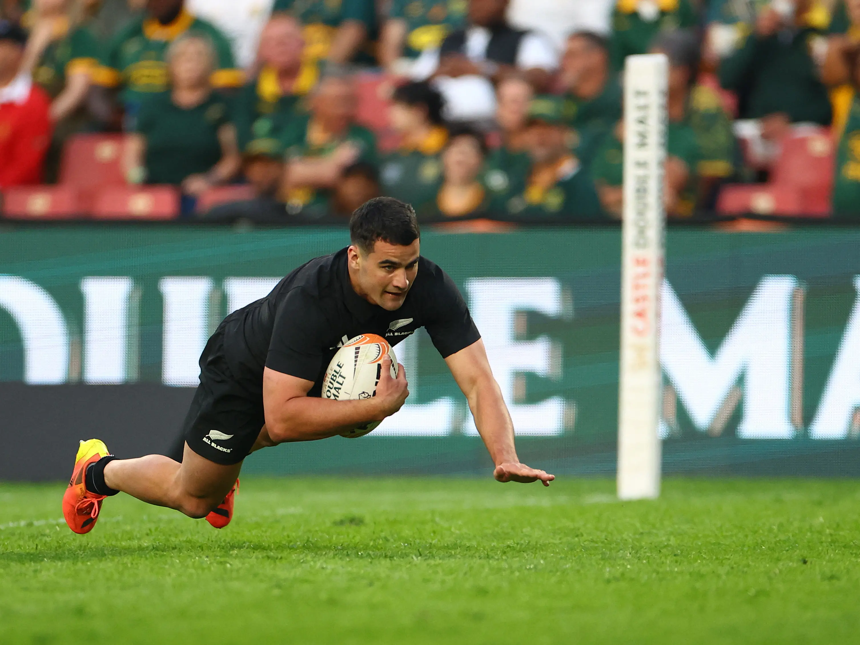 All Blacks beat Springboks 33-16 in opening test
