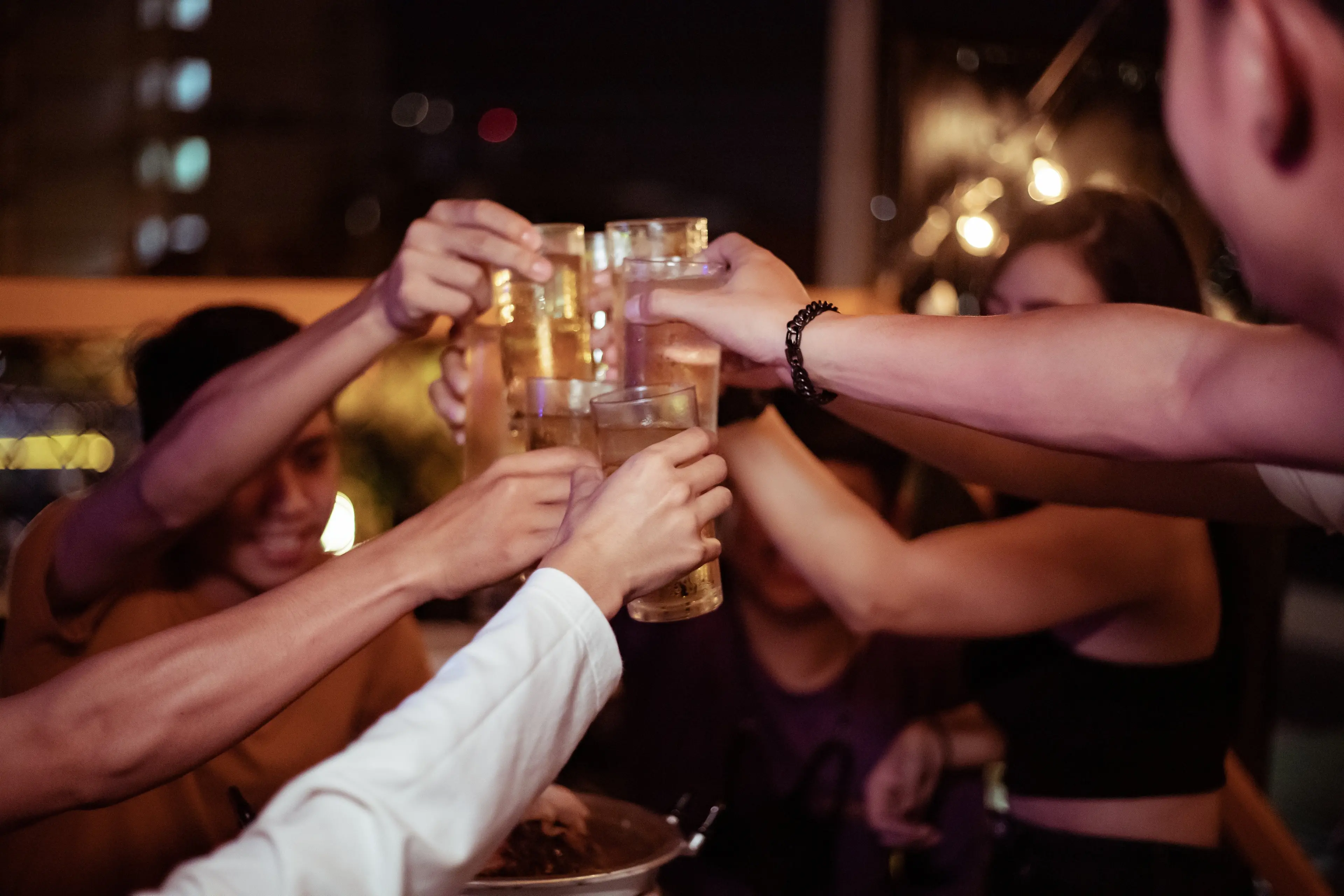 The Dunedin City Council voted to take the draft local alcohol policy to public consultation.