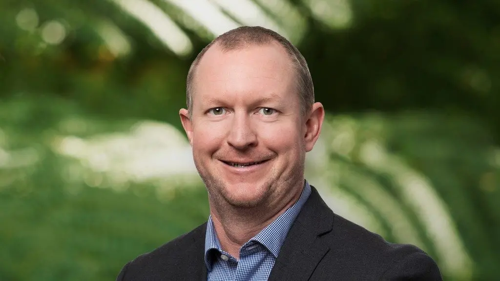 Act candidate back for another campaign