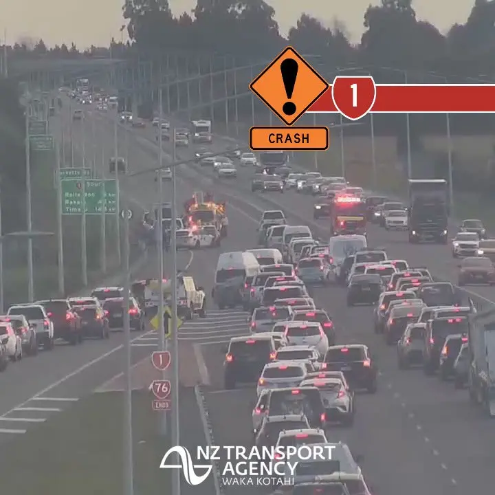 Motorway crash causes congestion
