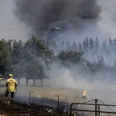 Choppers called in to fight North Canterbury wildfire