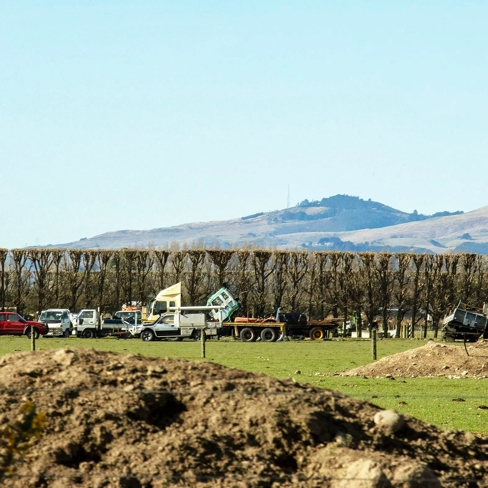 Canterbury wrecking yard remains despite order to remove vehicles