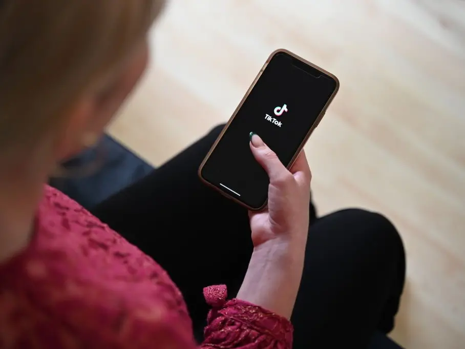 Poll: Have your say on the proposed social media ban