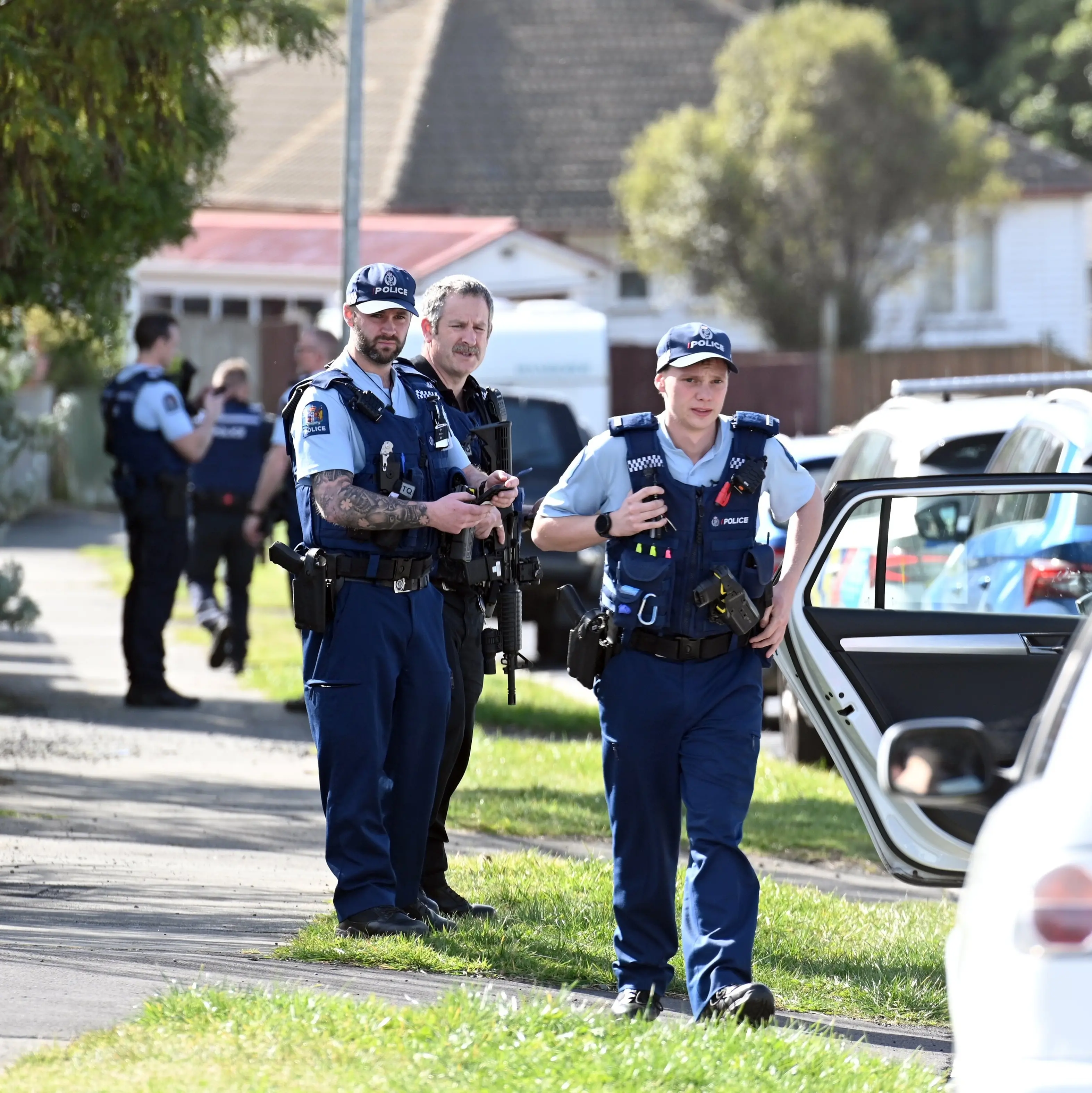 Man in custody after hours-long standoff with police
