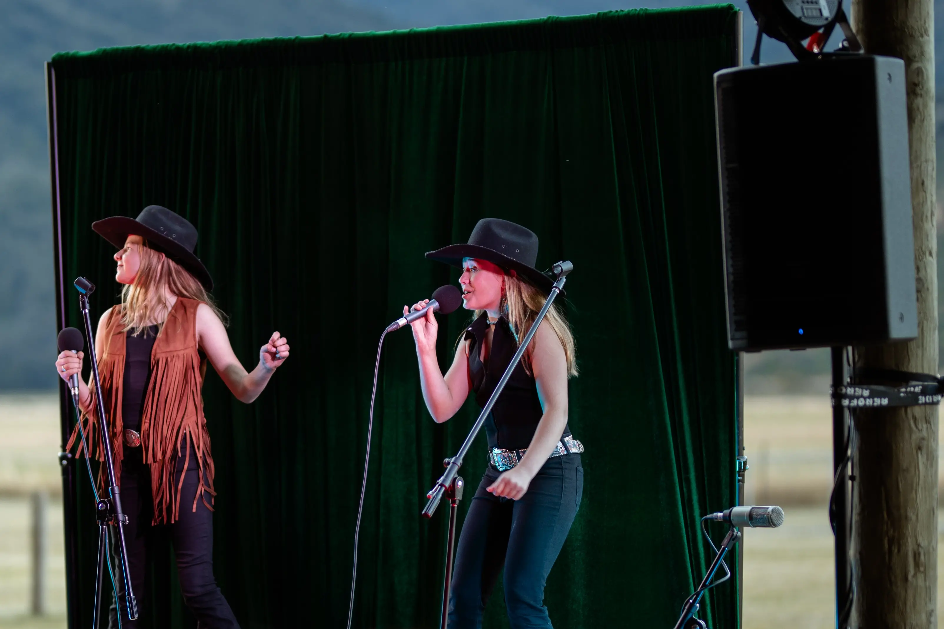 Rising country music stars Georgia Martin, (left) and Meila Scully, both 13, will perform at a fundraiser at the Riversdale hotel on Sunday. Photo: Supplied