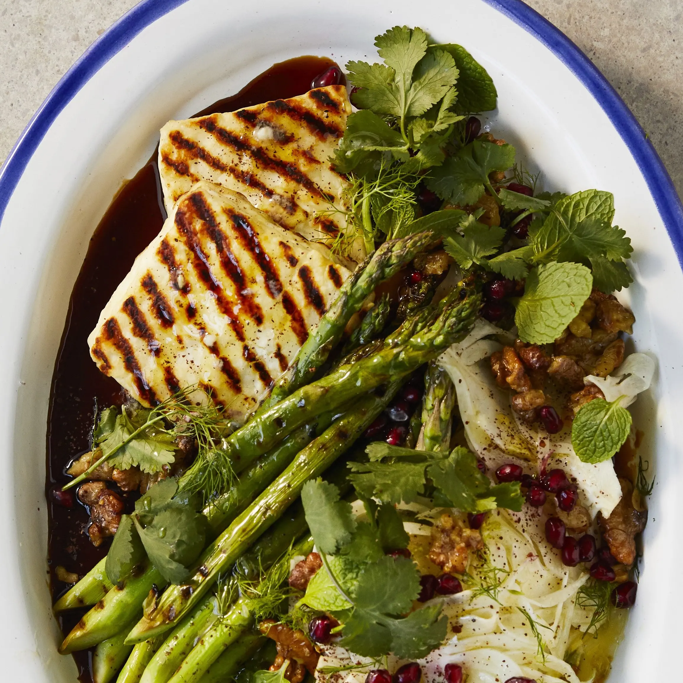 Grilled asparagus and halloumi salad