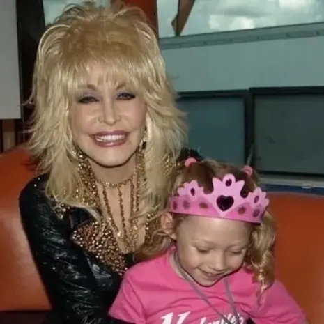 Dolly Parton was 'aunty' to one lucky Kiwi girl