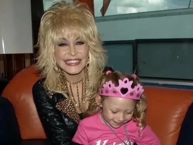 Dolly Parton was 'aunty' to one lucky Kiwi girl