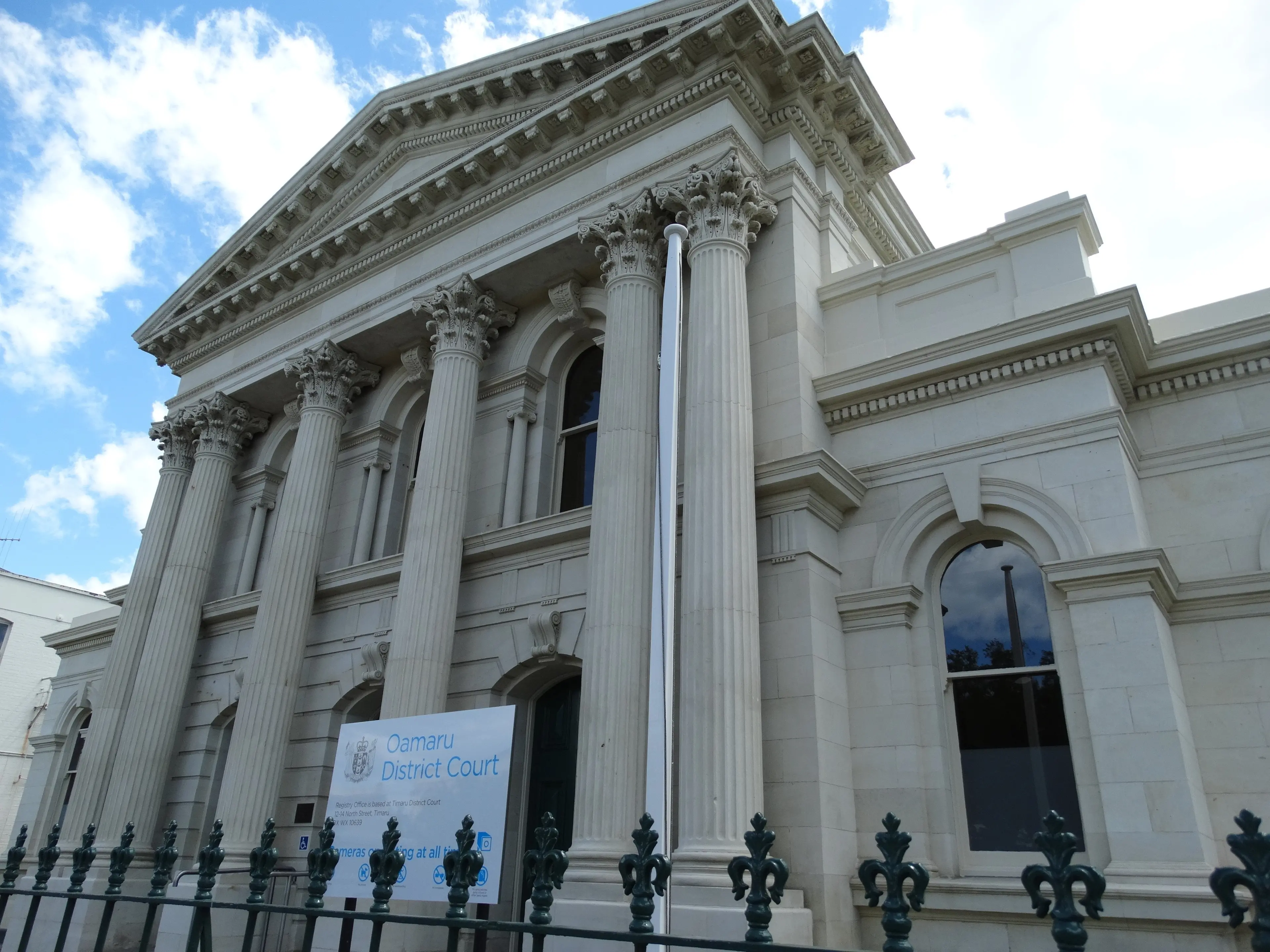 Oamaru man ‘presented a firearm' while accomplices smashed vehicles