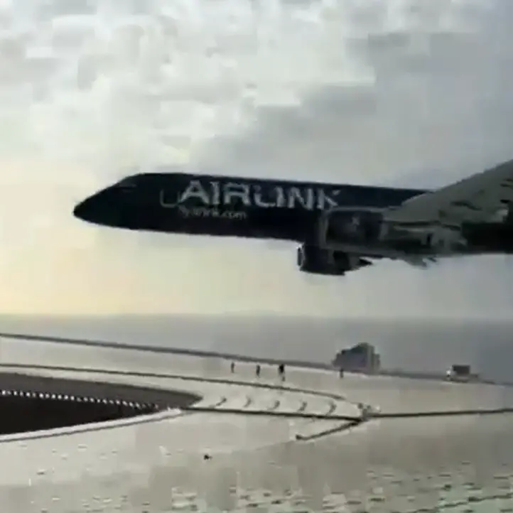 Watch: Jets stage ‘completely insane’ flyover before All Blacks-Springboks match