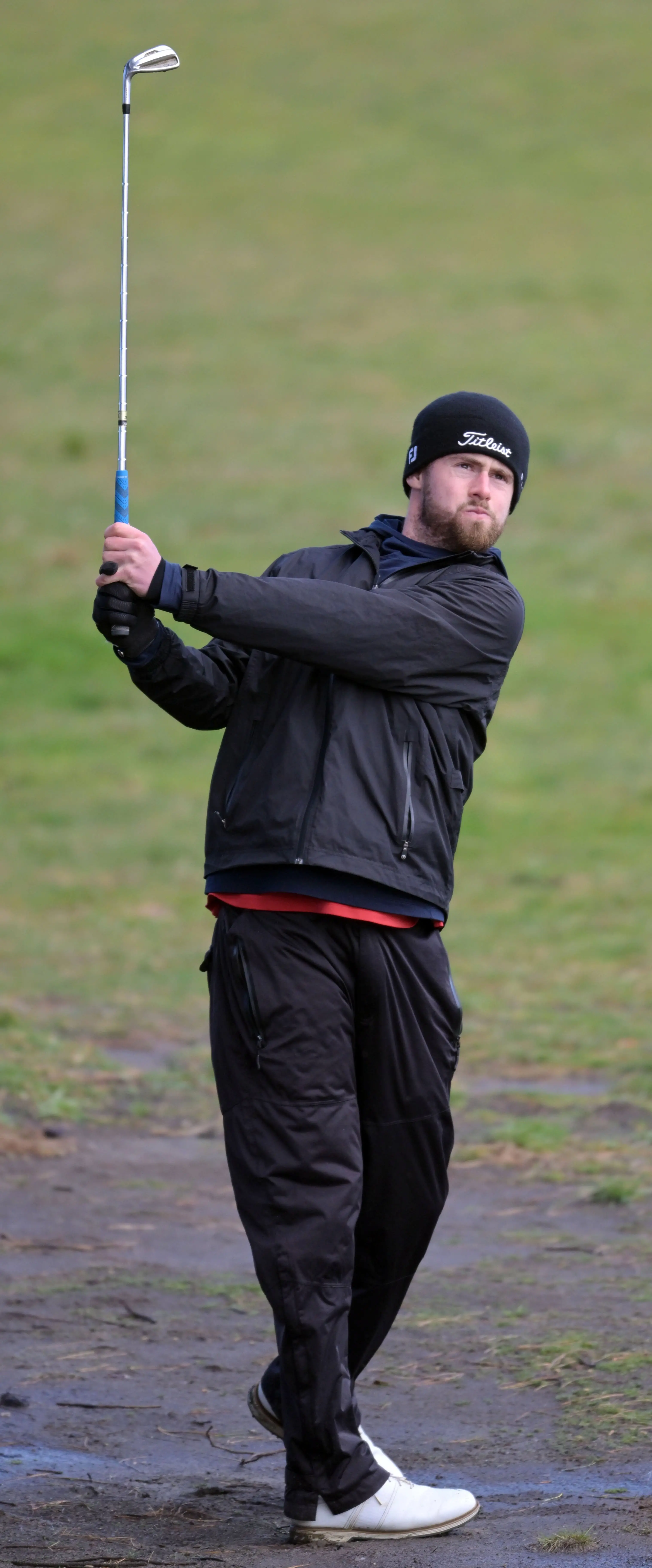 Golfers brave demanding conditions at Chisholm Park