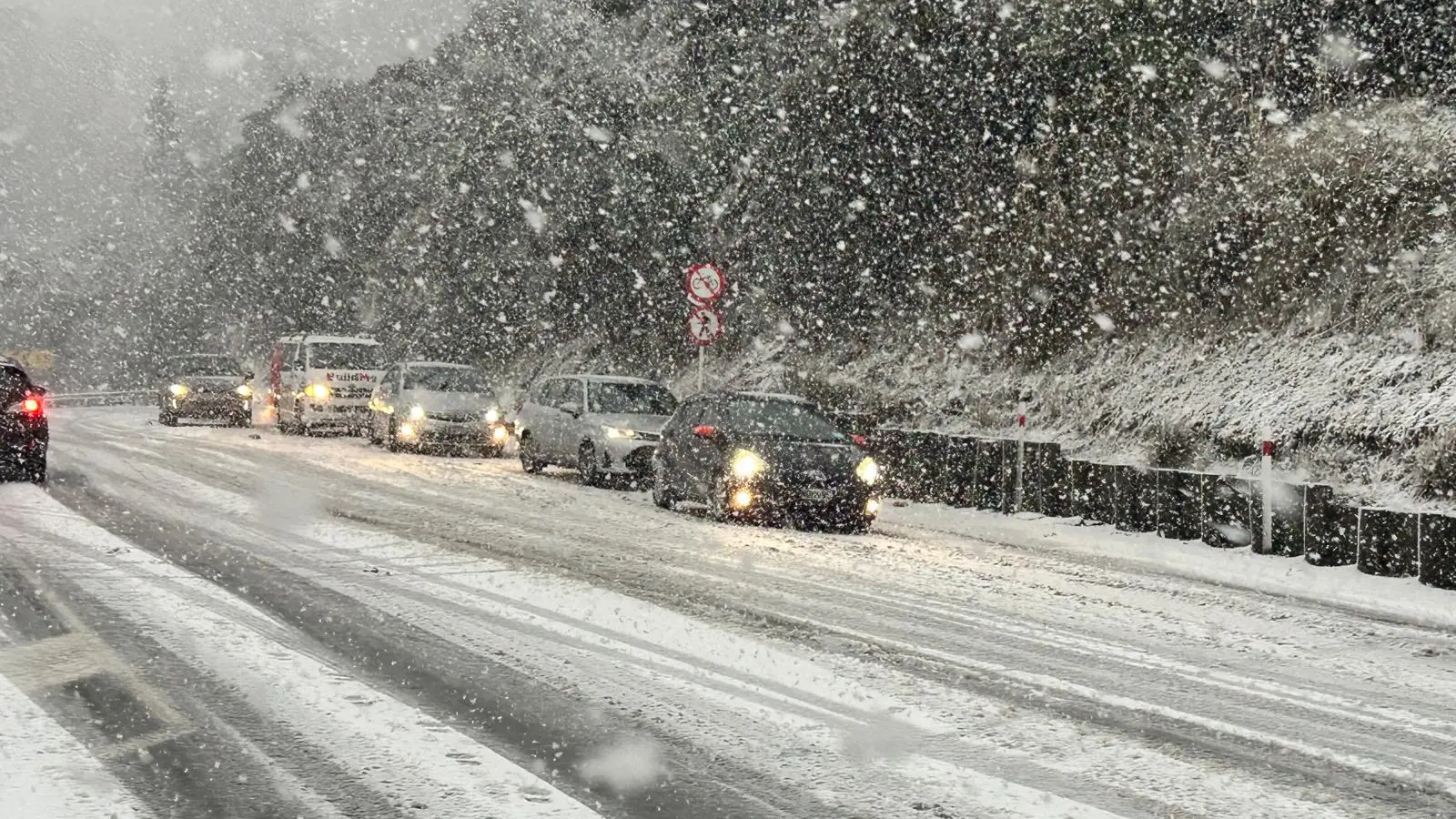 SH1 reopens, more snow for Dunedin overnight