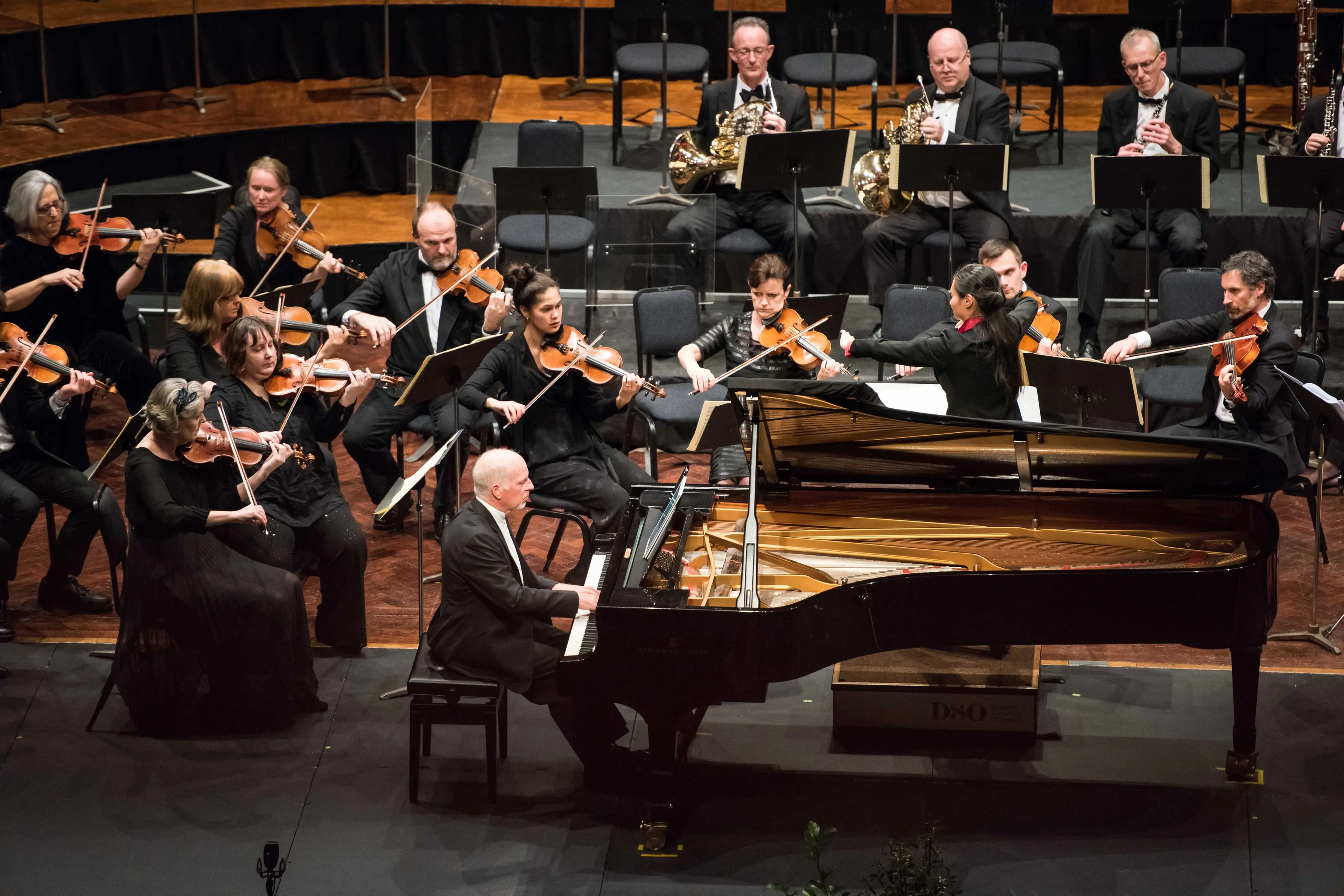 Michael Houstoun plays Mozart with the Dunedin Symphony Orchestra in 2019. Photo: DSO