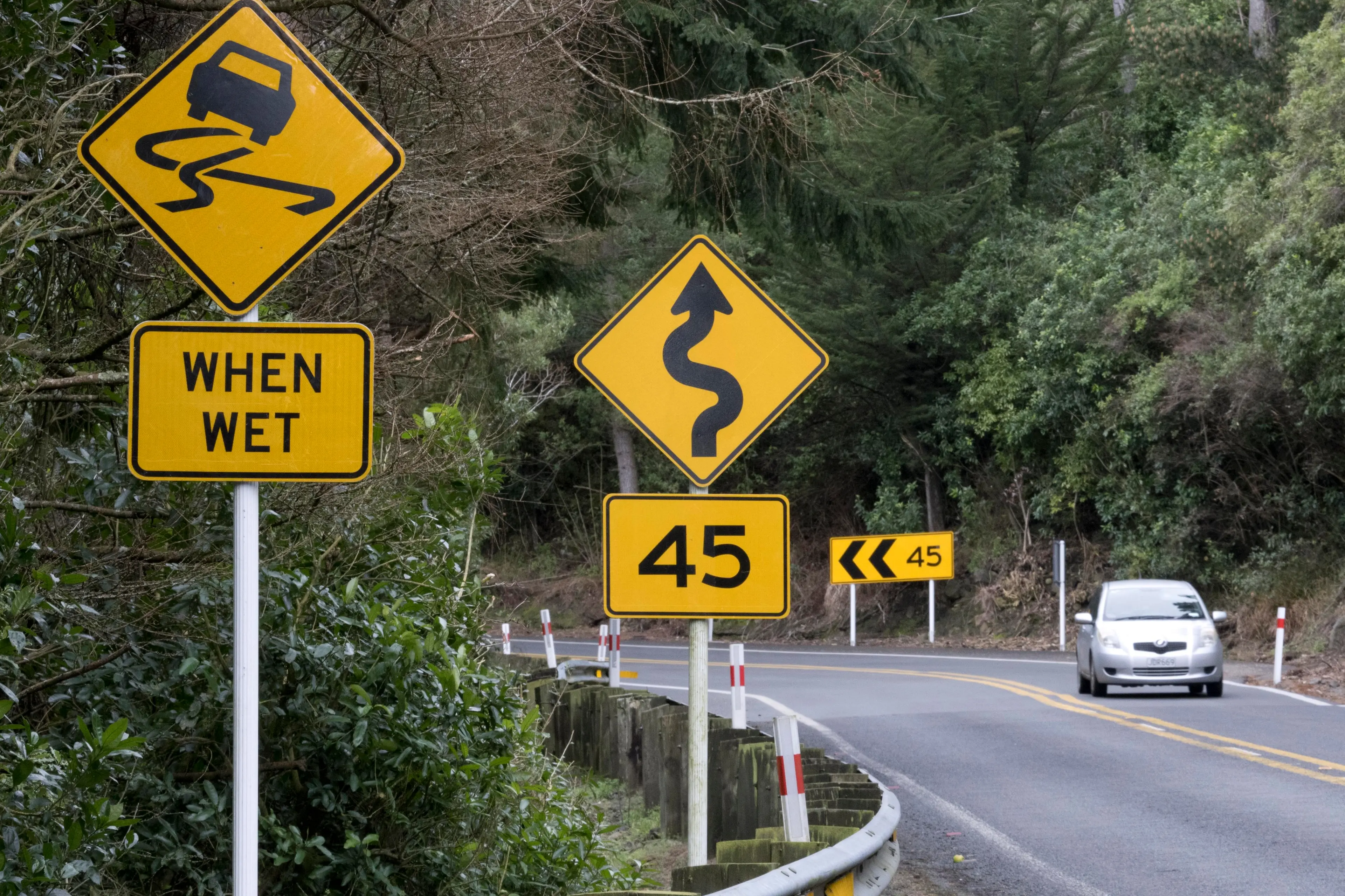 A reduced speed limit is set to be proposed for part of Three Mile Hill Rd near Dunedin. The Dunedin City Council is to consult the public on reducing the limit from 80kmh to 60kmh for a stretch considered tortuous. Photo: Gerard O\\'Brien
