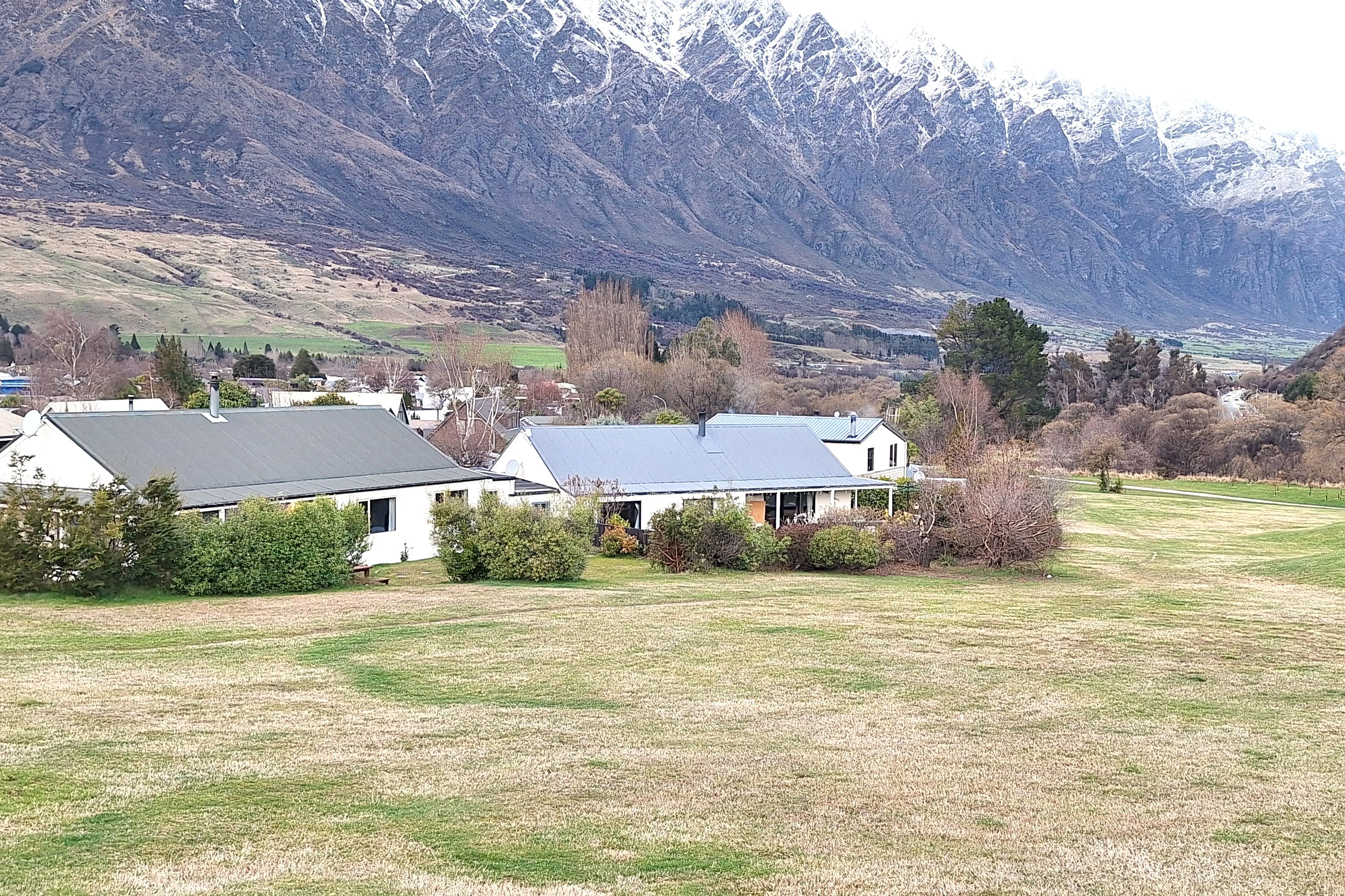 Community groups have their eyes on this vacant land near Robertson \\nSt. Photo: Guy Williams
