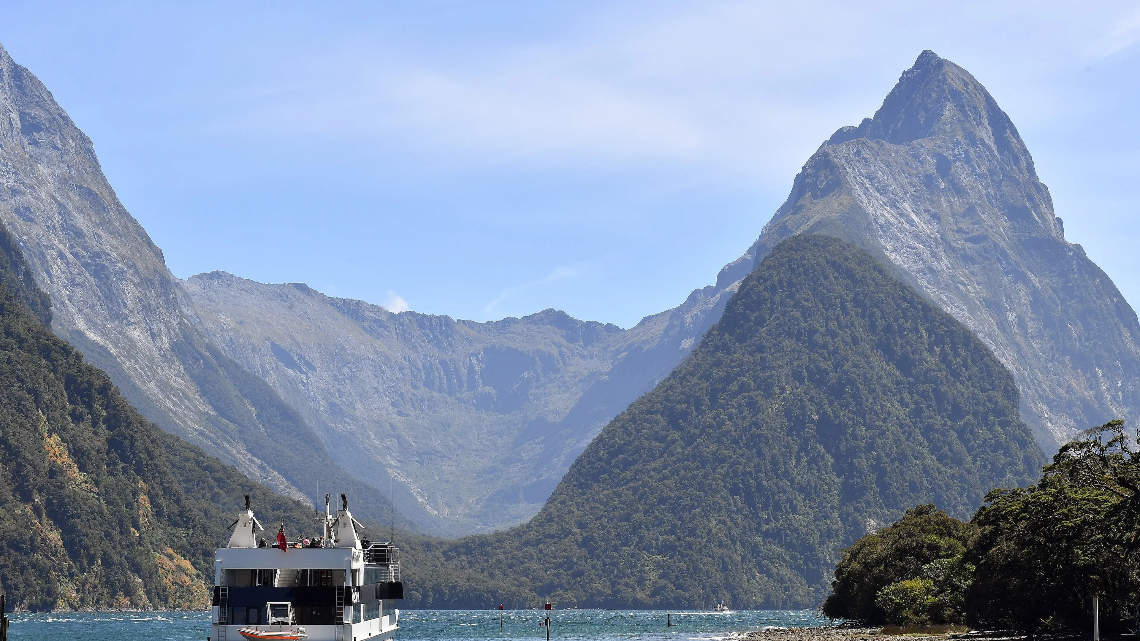 Mayor says Nepal disaster should spur planning over Milford Sound tsunami risk