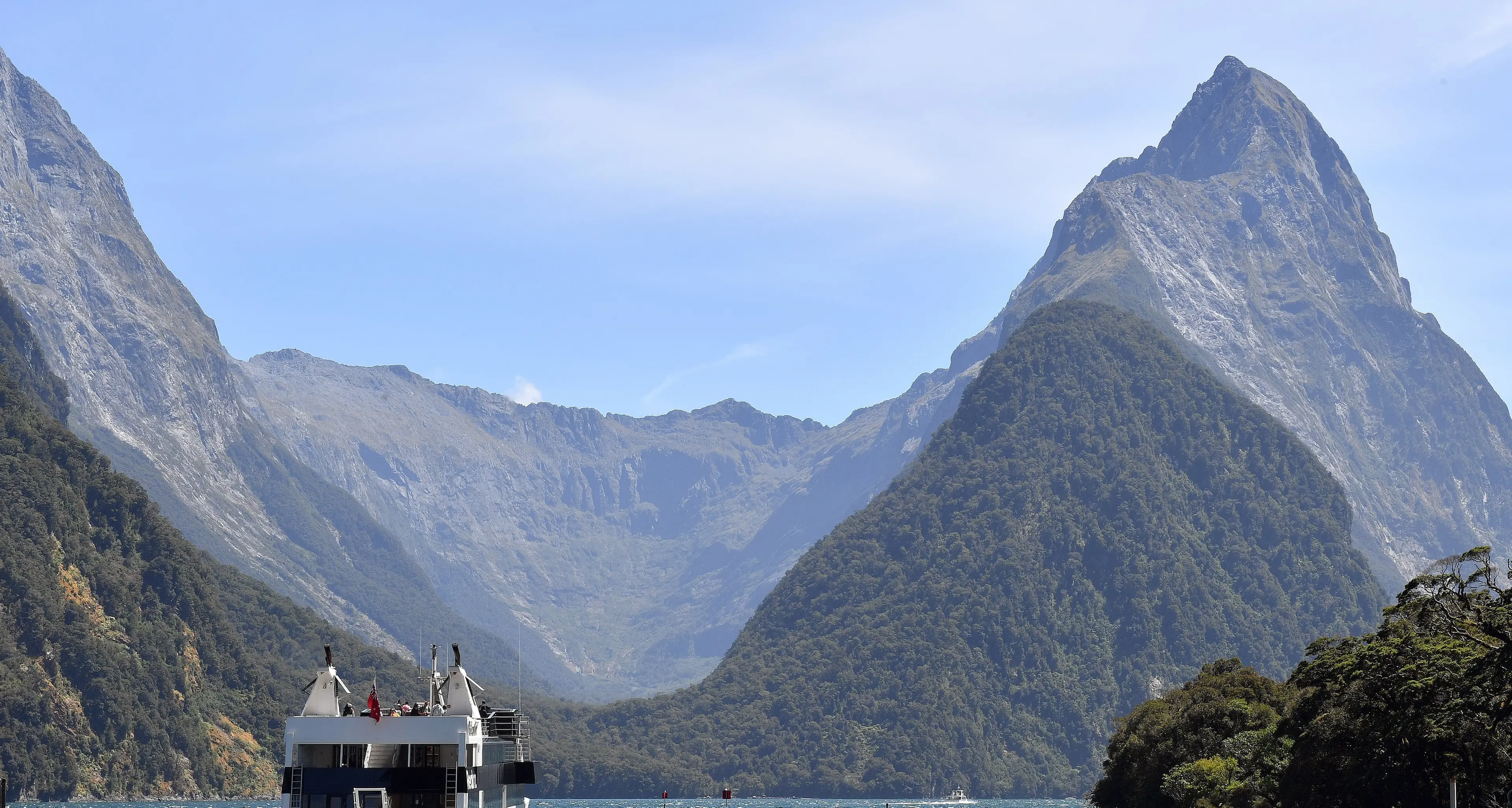 Mayor says Nepal disaster should spur planning over Milford Sound tsunami risk