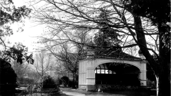 Band stand helps garden hit right note