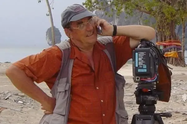 Derek Williams covering the aftermath of the Boxing Day tsunami.
