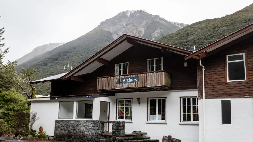 Southern Alps lodge set to welcome guests again