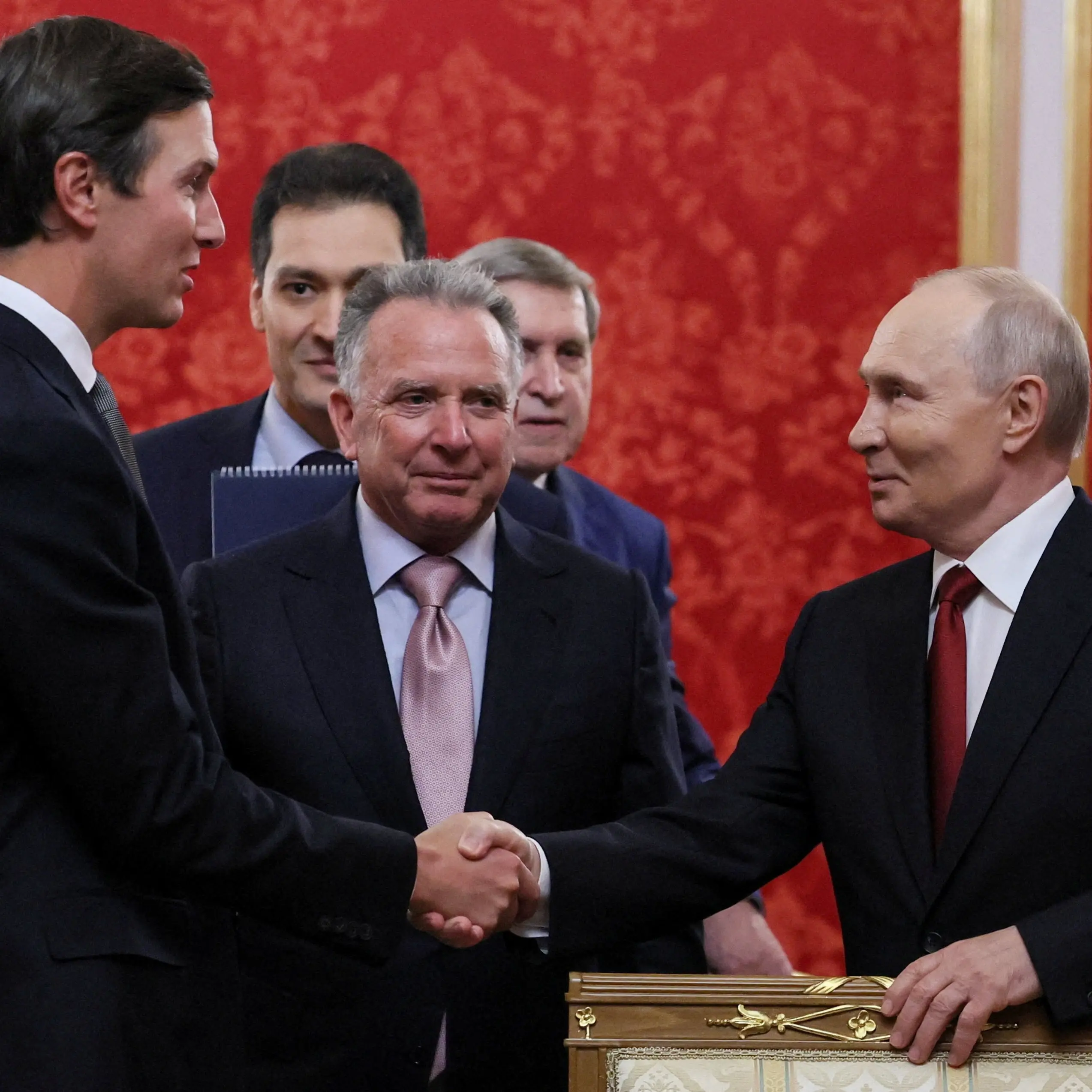 Putin meets US envoys, calls Ukraine situation 'difficult'