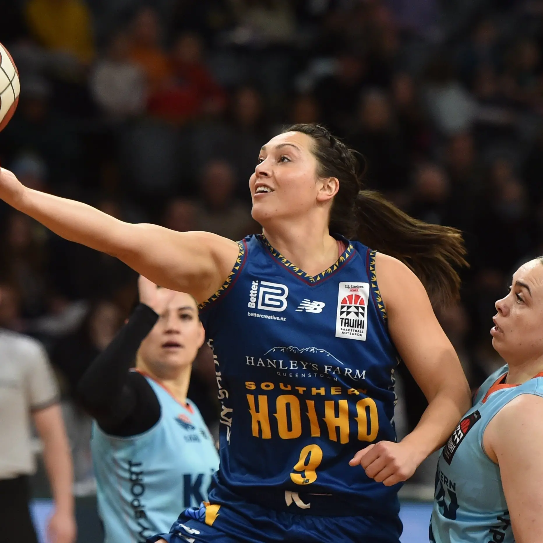 Gallaher back for fifth season with Hoiho