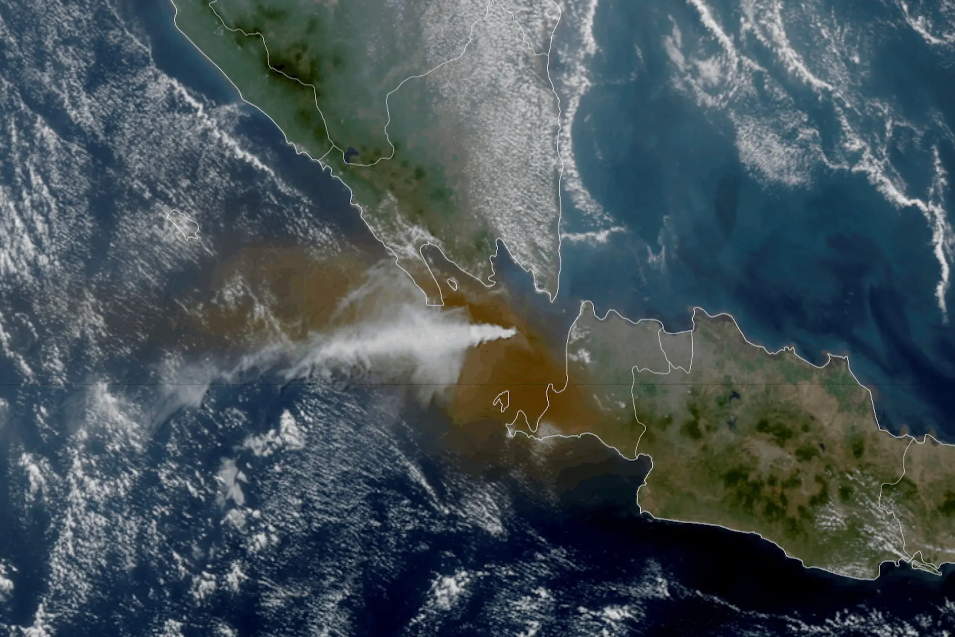 <p>A satellite view shows a volcanic eruption at Mount Anak Krakatau, Indonesia.&nbsp;CSU/CIRA &amp; JMA/JAXA/Handout via REUTERS</p>\\n