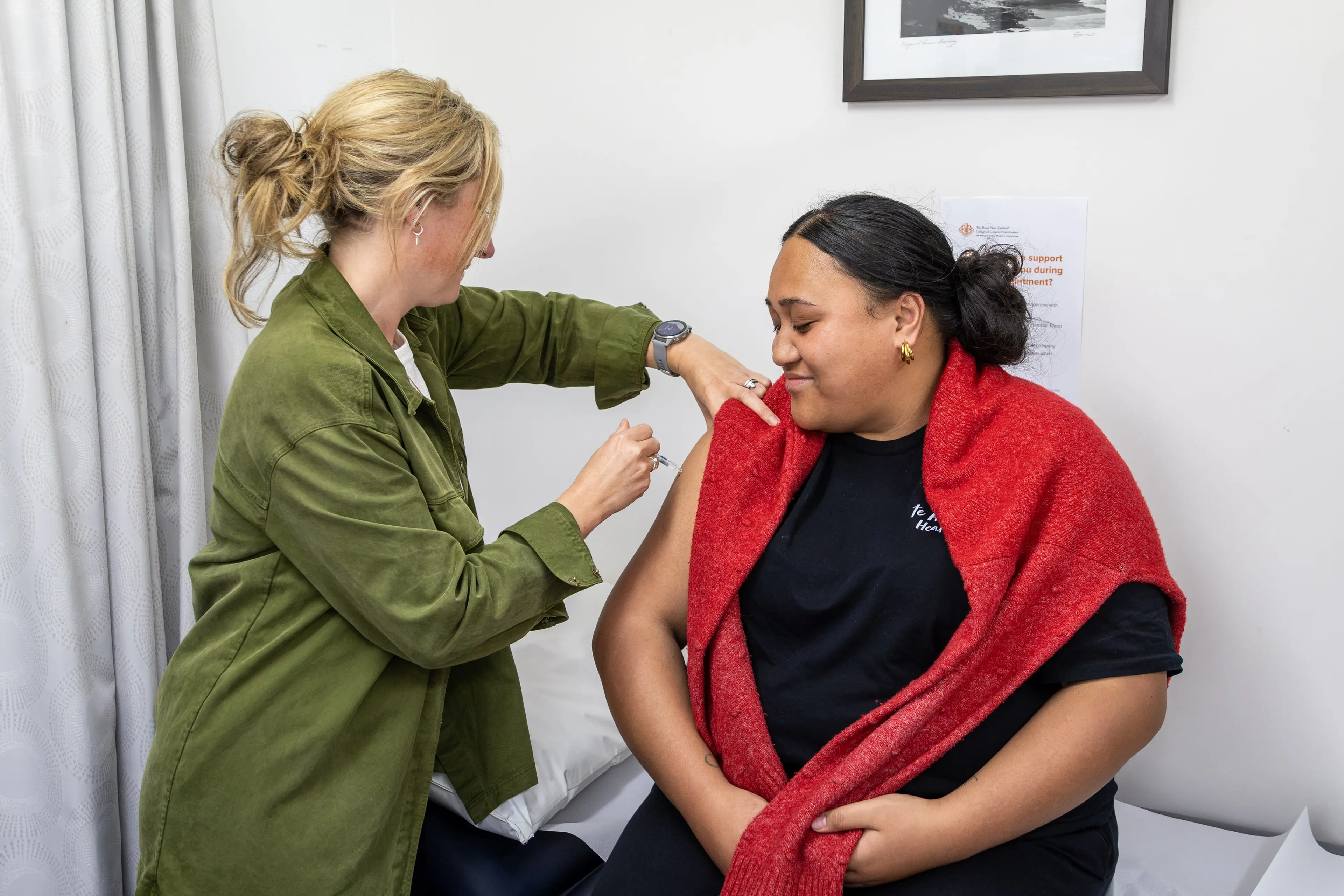 Nurse Jennifer Spencer (L) and Lead Administrator Matile Ioane. Photo: RNZ