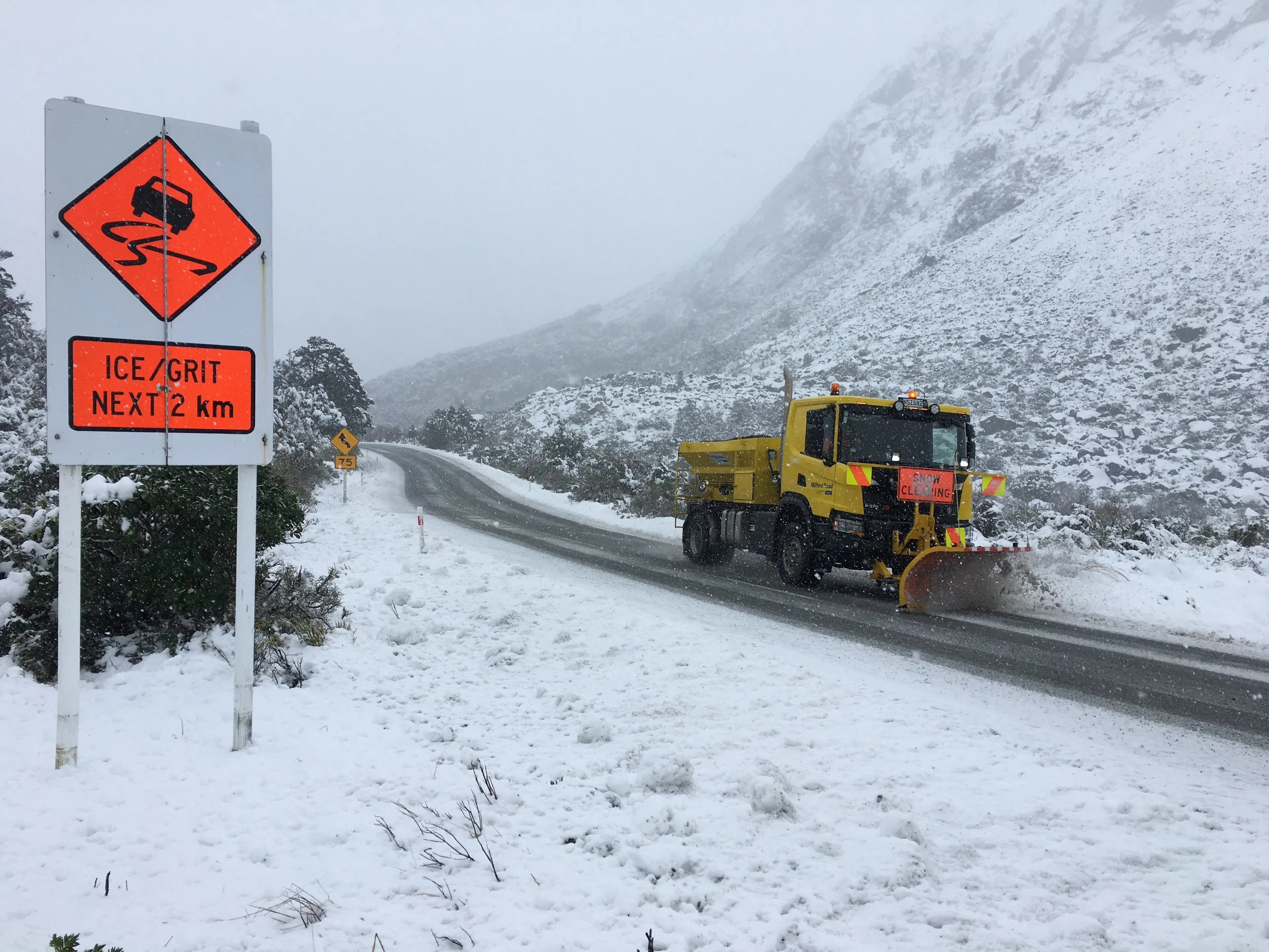 More snow on way for South Island highways