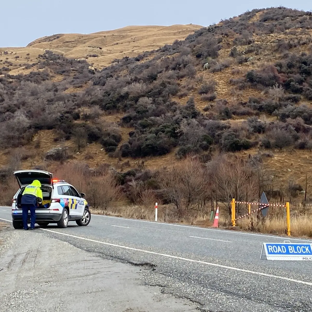 Head-on crash injures 10 people