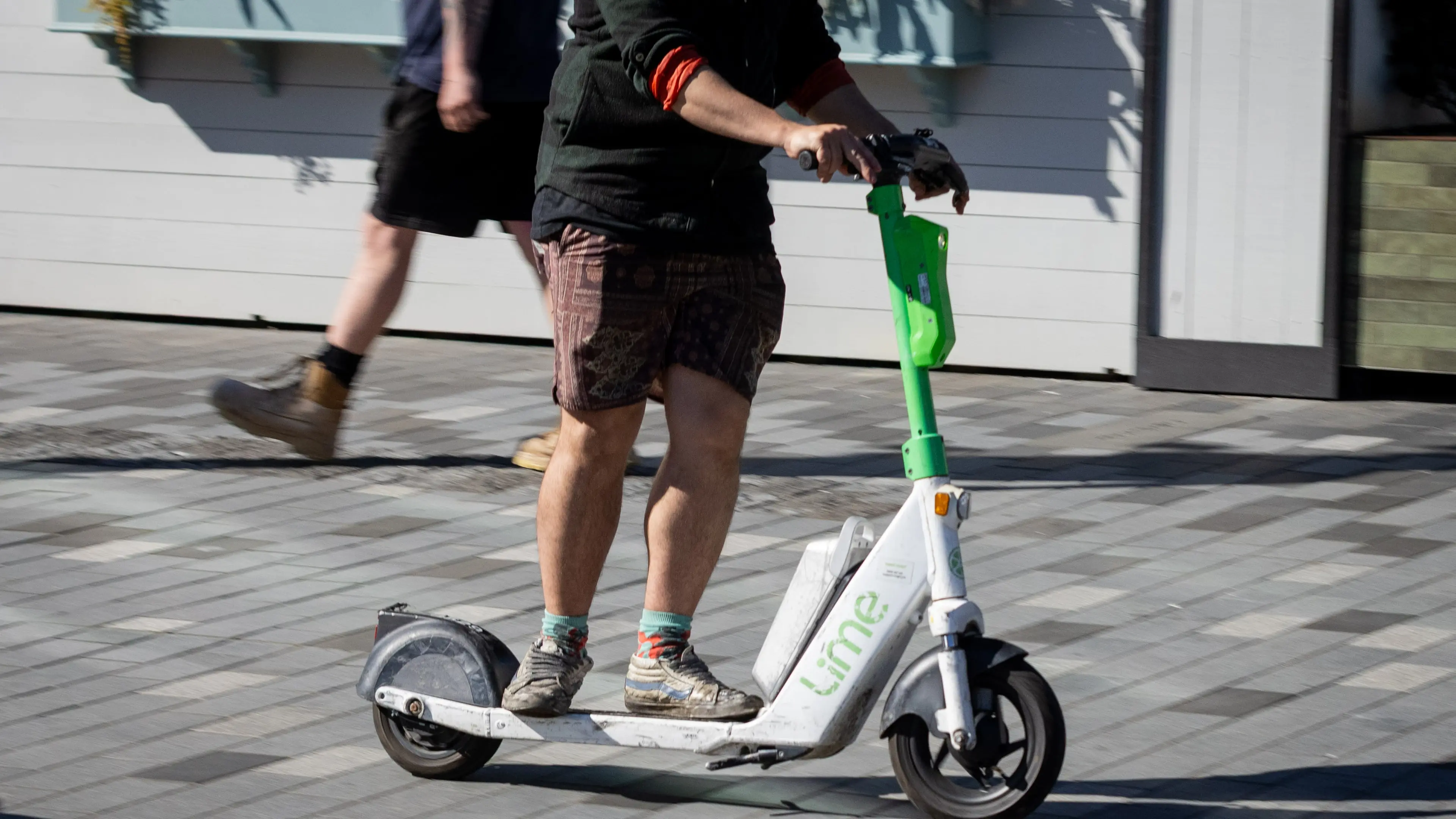 Healthcare worker hit by e-scooter joins calls to revamp road rules