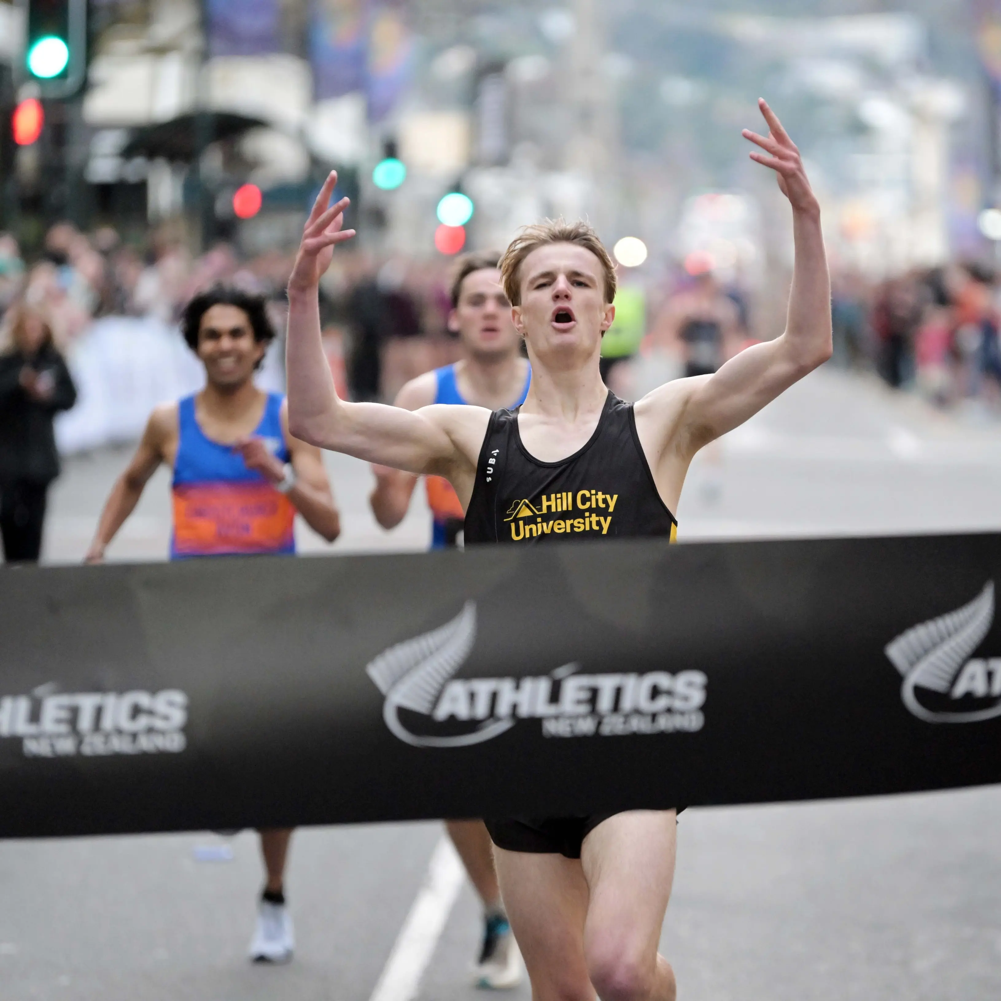 Owen wins first national title at home