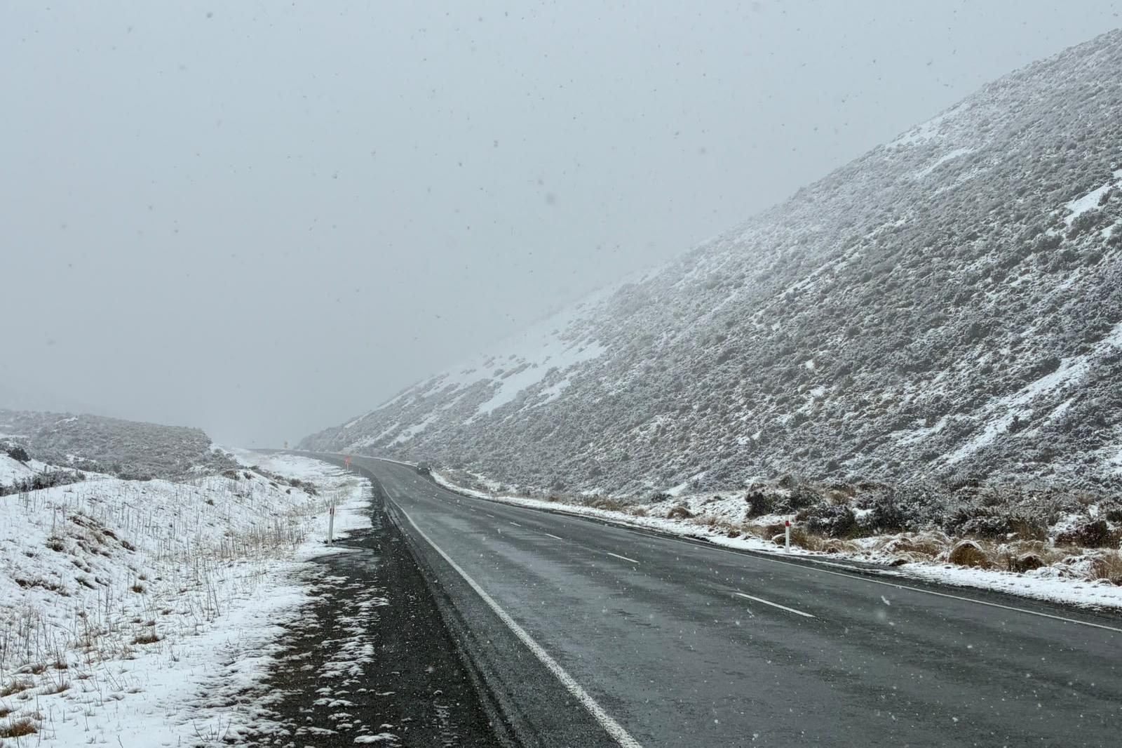 Temperatures to plummet, ‘large amounts of snow’ possible