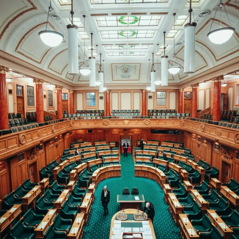 Latest poll shows possible hung parliament