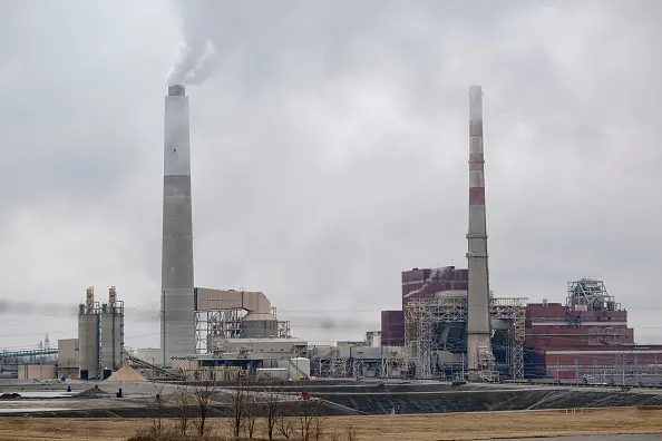 The E.W. Brown Generating Station, a coal-fired power plant, in Harrodsburg, Kentucky. Photo: Getty Images