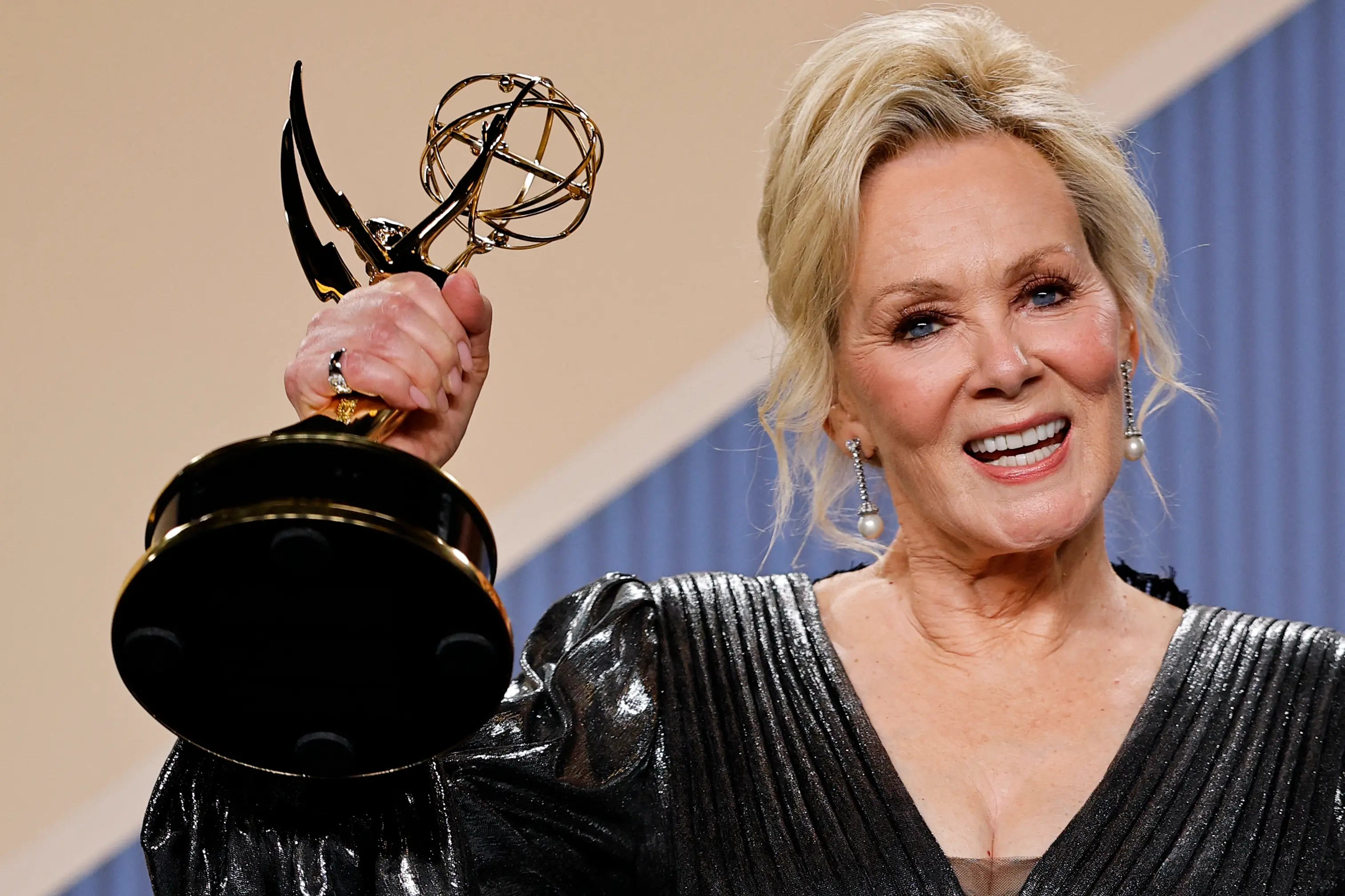 Jean Smart with her award for Best Lead Actress in a Comedy Series at the 78th Emmy Awards. Photo: Reuters